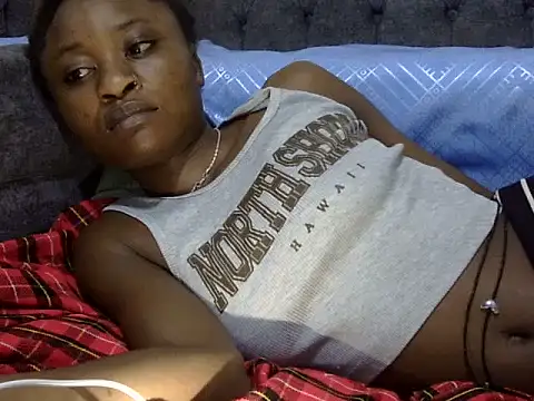 SweetTemptationKE's Live XXX Chat