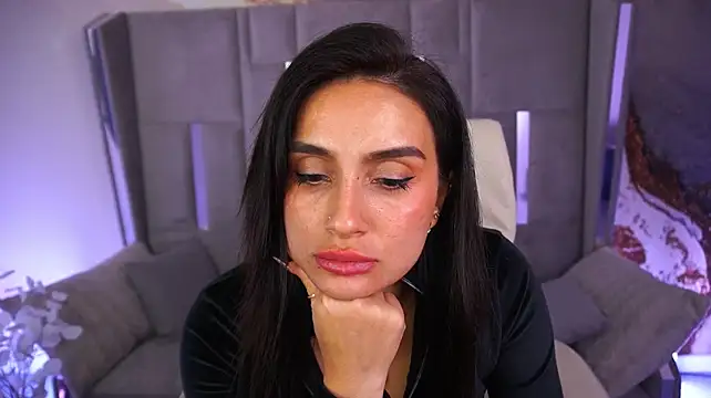 XXX chat uživo modela AnzhyTeqila
