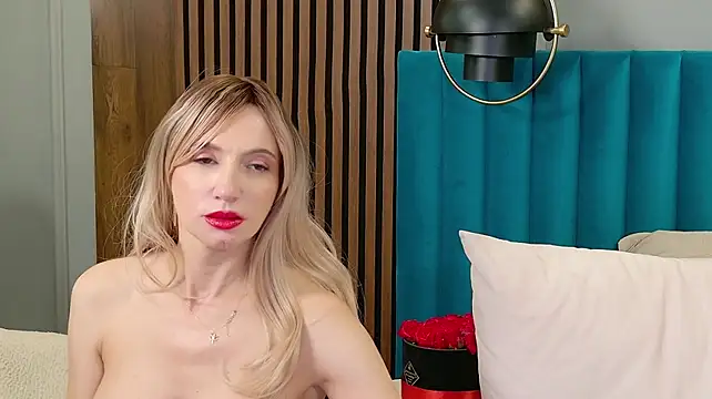 BiankaMoretti 라이브 XXX 채팅