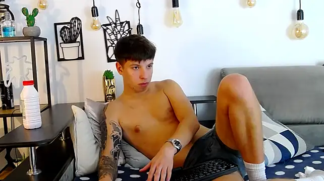 XXX chat uživo modela ThomasEdisonn