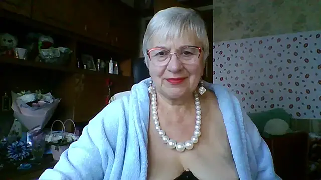 SweetCherry27's Live XXX Chat
