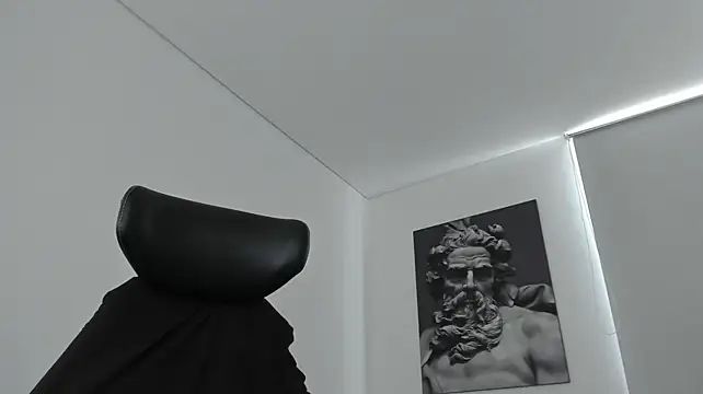 XXX chat uživo modela simonleon27