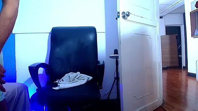Ehkay_n Live XXX chat