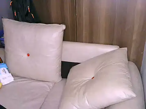Bustycece's Live XXX Chat