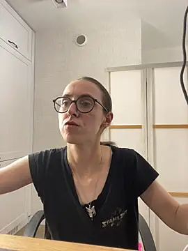 XXX chat uživo modela MartiniiSelenna