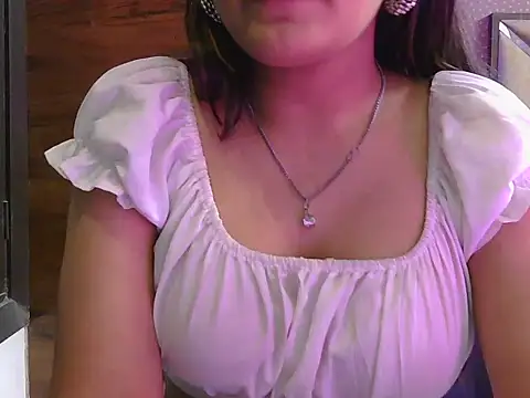 miss-riyaa Chat XXX in diretta