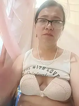 Chilly-wet Adlı Modelin Canlı XXX Sohbeti
