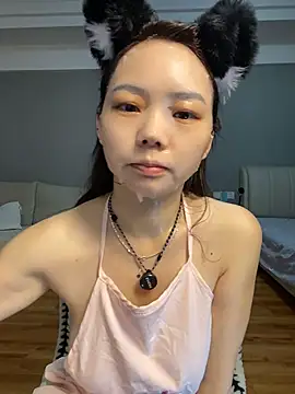 asagirl Adlı Modelin Canlı XXX Sohbeti