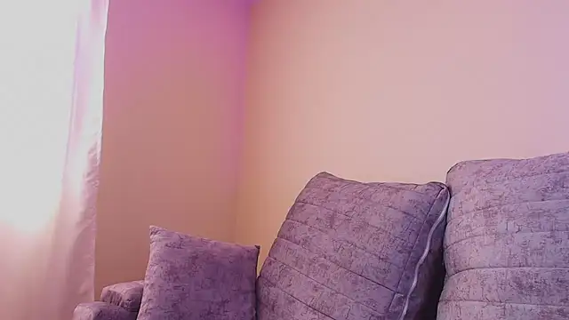 MiaColucci18 Live XXX-Chat