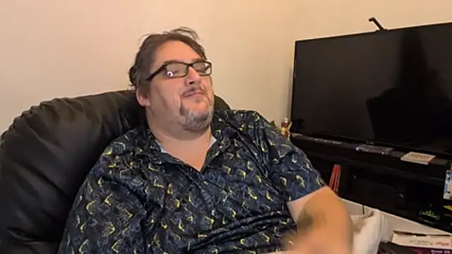 bigcuddlebear69er Live XXX-Chat