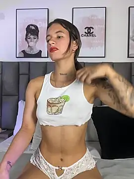 JuliaColemannのライブXXXチャット