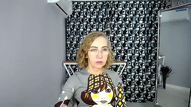 Queen_a_n_i - Give me a day off today