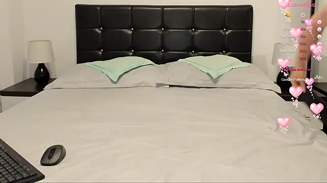 Karinamadnessdesiree - play with pussy CUM💦