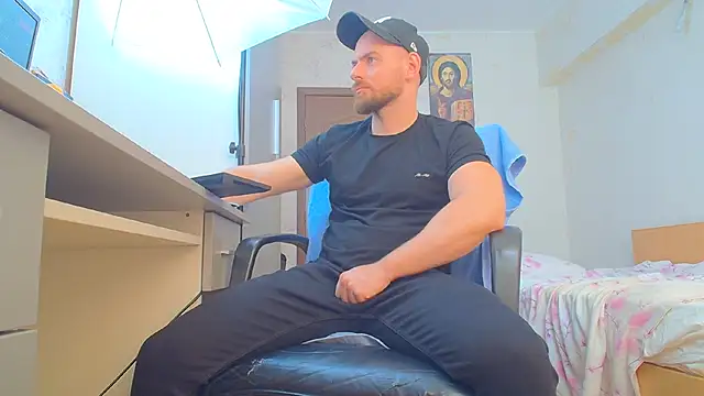 Онлайн чат XXX Ryanstone_