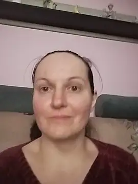 Živý XXX chat BustyLadyAlma