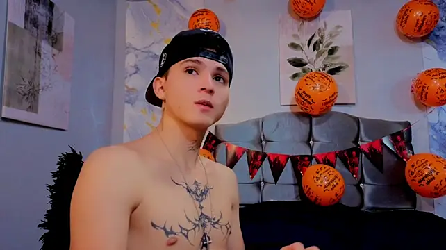 Axel_Ryder: онлайн-секс-чат