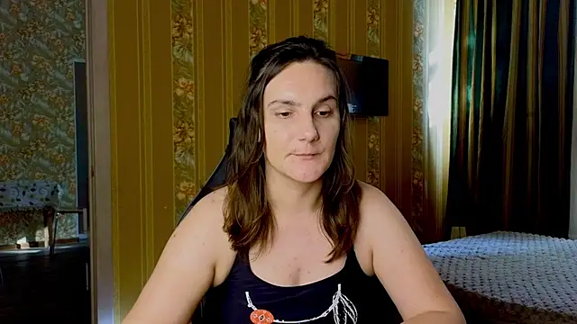 WiFi_Wifeyn Live XXX chat
