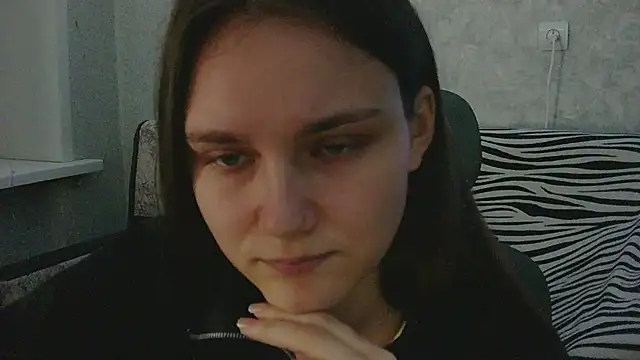 DolcezzaCream XXX чат на живо