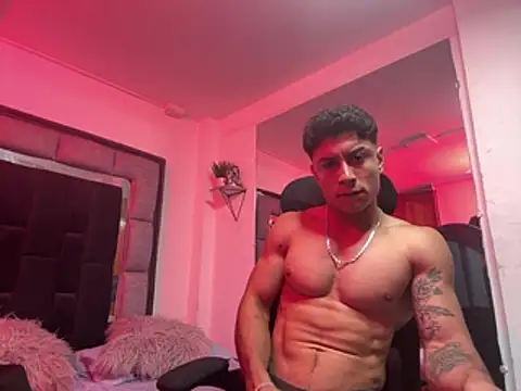 Chatroom XXX en direct de MR_MUSCLE
