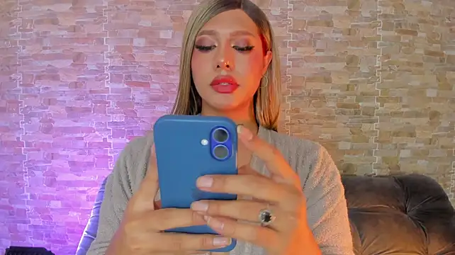 Dreams_Chloe Live XXX-Chat