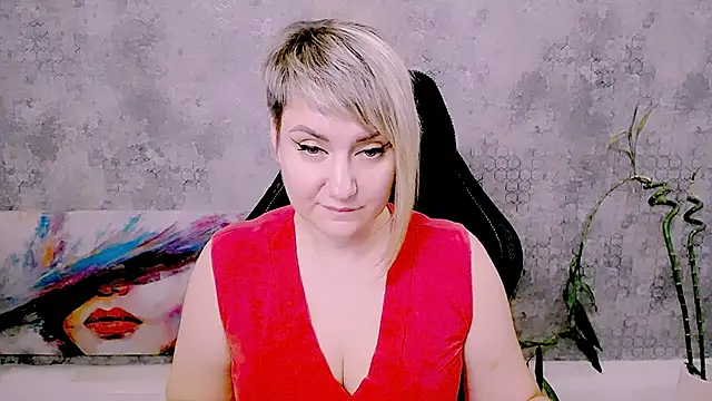 XXX chat uživo modela Djullia
