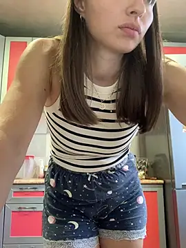 SeducingYoghourt Live XXX-chat
