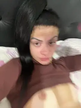 Show de belababyy na webcam