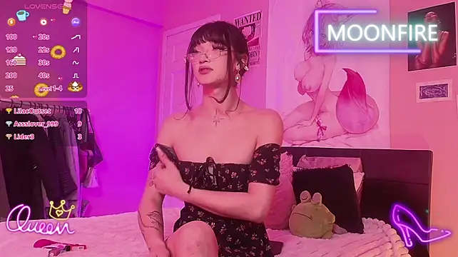 moonfiredancer Adlı Modelin Canlı XXX Sohbeti