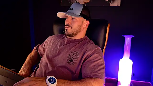 XXX chat uživo modela AngeloEric