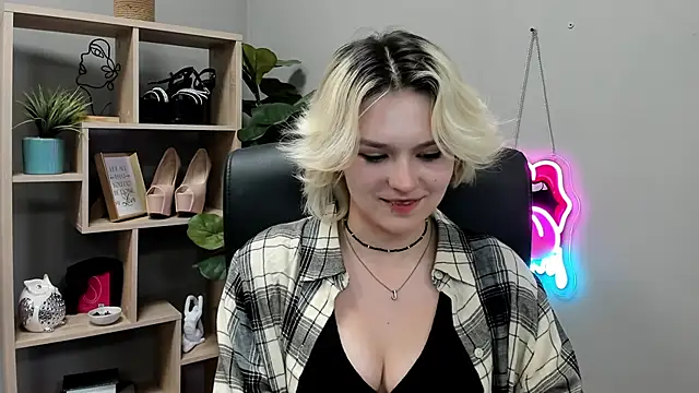 SweetLilyxo's Live XXX Chat