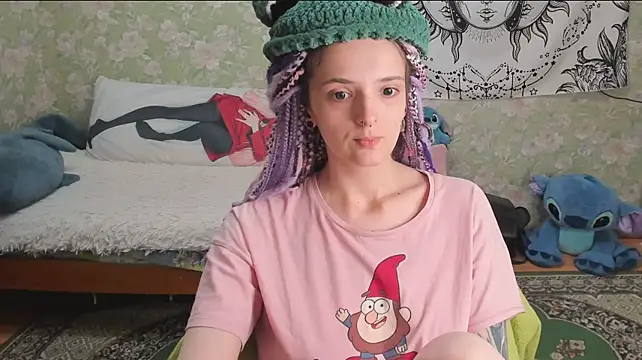 Cutie_Adelia Adlı Modelin Canlı XXX Sohbeti