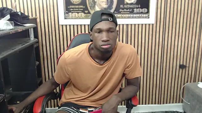 Chatroom XXX en direct de black30cmdick