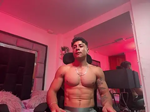 XXX chat uživo modela MR_MUSCLE