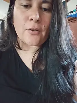 Clara_Arg Adlı Modelin Canlı XXX Sohbeti