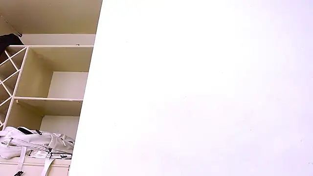 GoldenBoy_23 Live XXX Chat