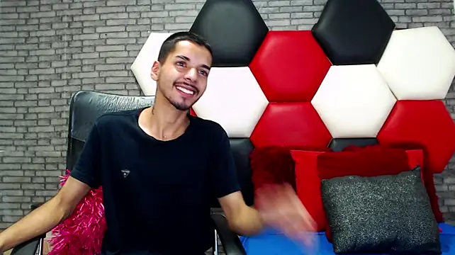 Chat +18 de Thristan05 ao vivo
