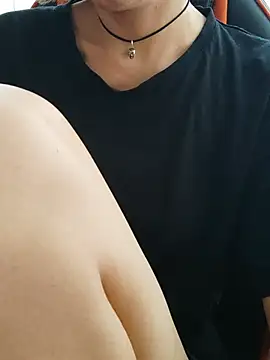 Chat +18 de Aashikalaa ao vivo