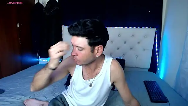 XXX chat uživo modela Eclipse_Lover