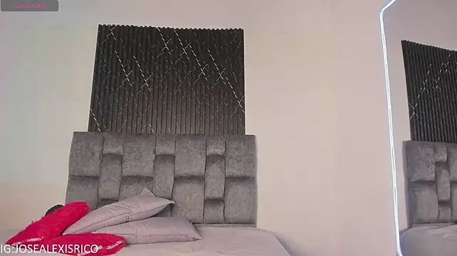 Liamsubtle01's Live XXX Chat