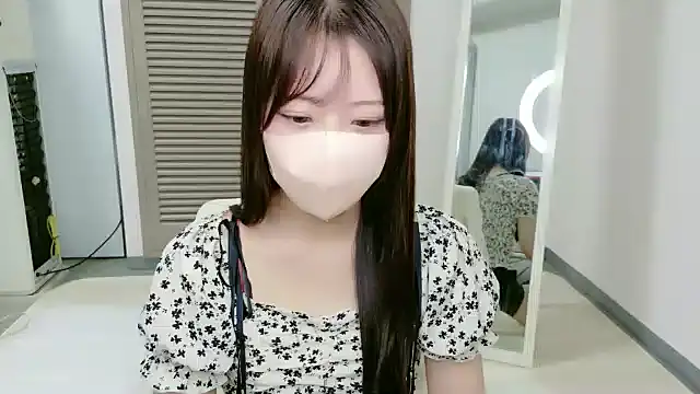 mimi_chan_ Adlı Modelin Canlı XXX Sohbeti