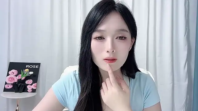 LiLy0608's Live XXX Chat