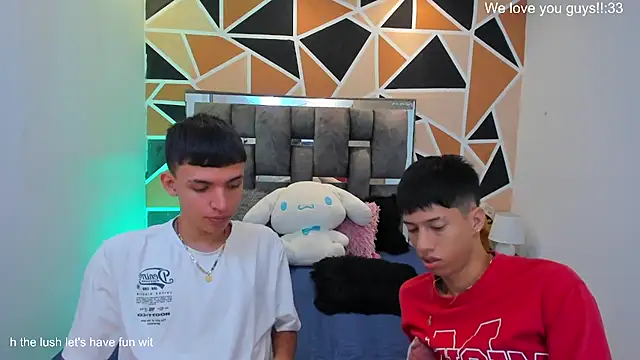 Juan_Nd_Steven Live XXX-Chat