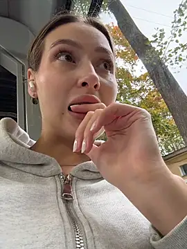 Coconut_milk - Squeeze boobs in tram