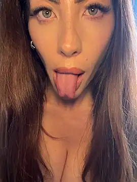 Chat XXX ao vivo de Eyline