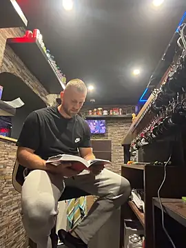 Johnytrain Adlı Modelin Canlı XXX Sohbeti