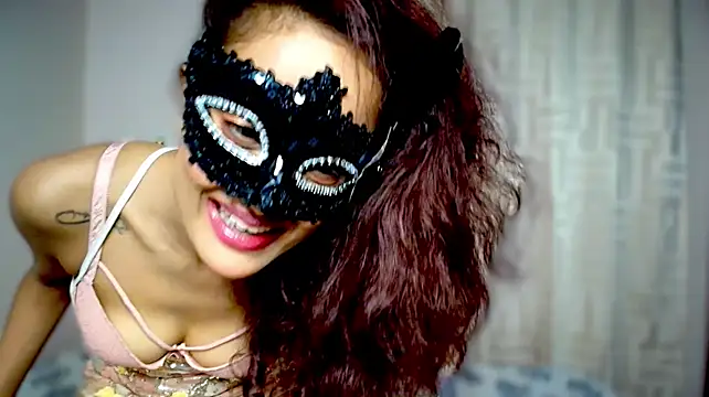 ScarletSeductive Chat XXX live