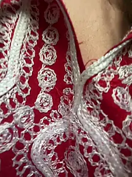 Camii2244's Live XXX Chat