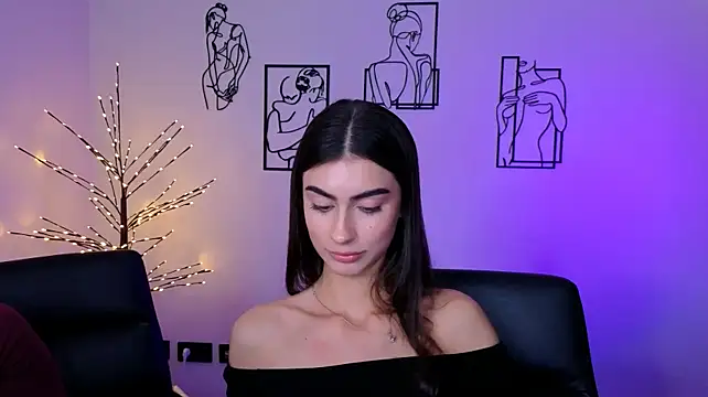 Chat +18 de flora_ri ao vivo