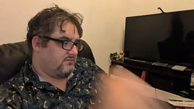 bigcuddlebear69er Live XXX Chat