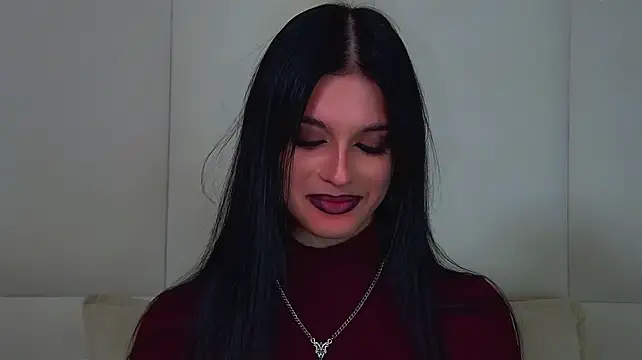 BeverlyMost Adlı Modelin Canlı XXX Sohbeti